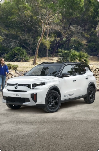 Front three‑quarter view of Citroën ë‑C3 Aircross electric SUV highlighting family‑friendly versatility for confident and affordable mobility.