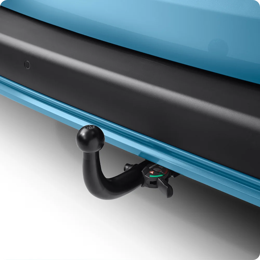 Tow bar detail on Berlingo highlighting towing capability, durability, safety and improved versatility for active use