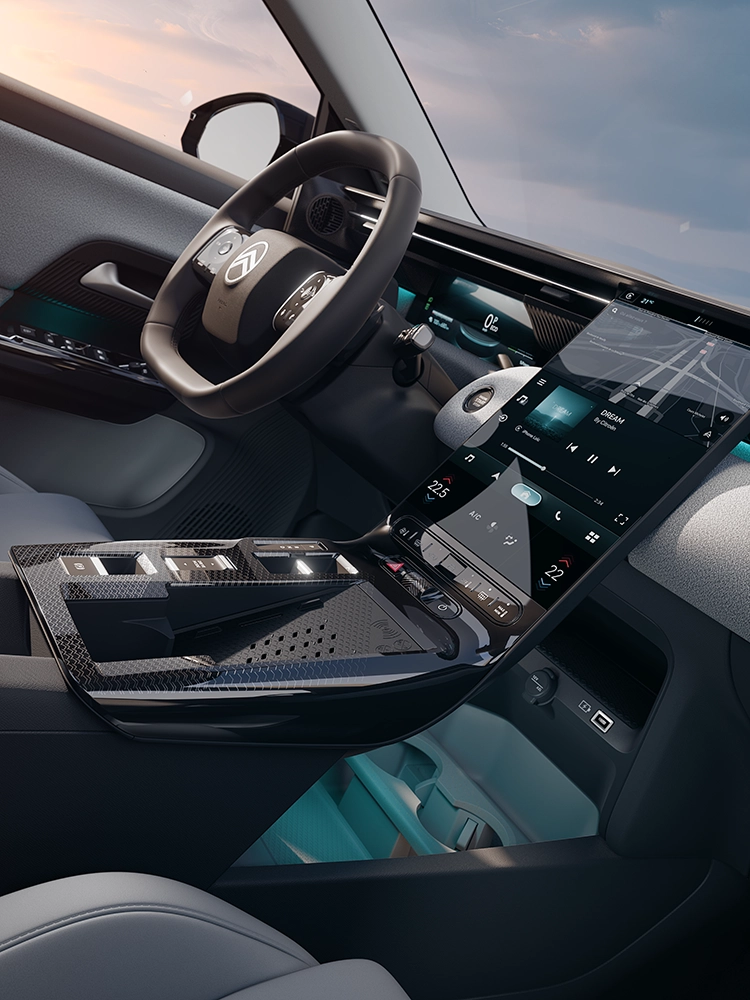 Waterfall screen close up view Citroën C5 Aircross Emeraude shows C5 Aircross Waterfall touchscreen with navigation system, connected family SUV experience