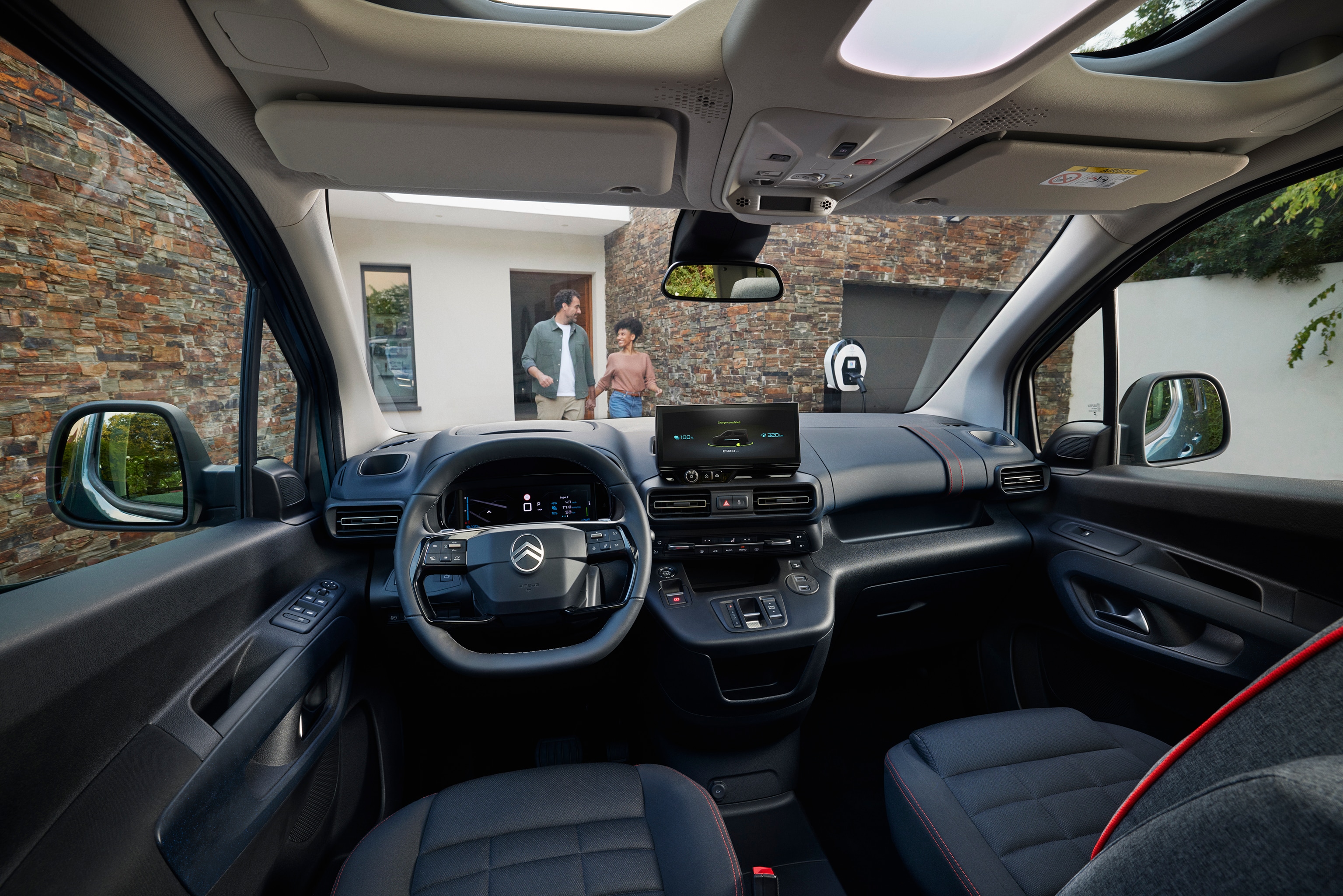 ë-Berlingo interior cockpit view