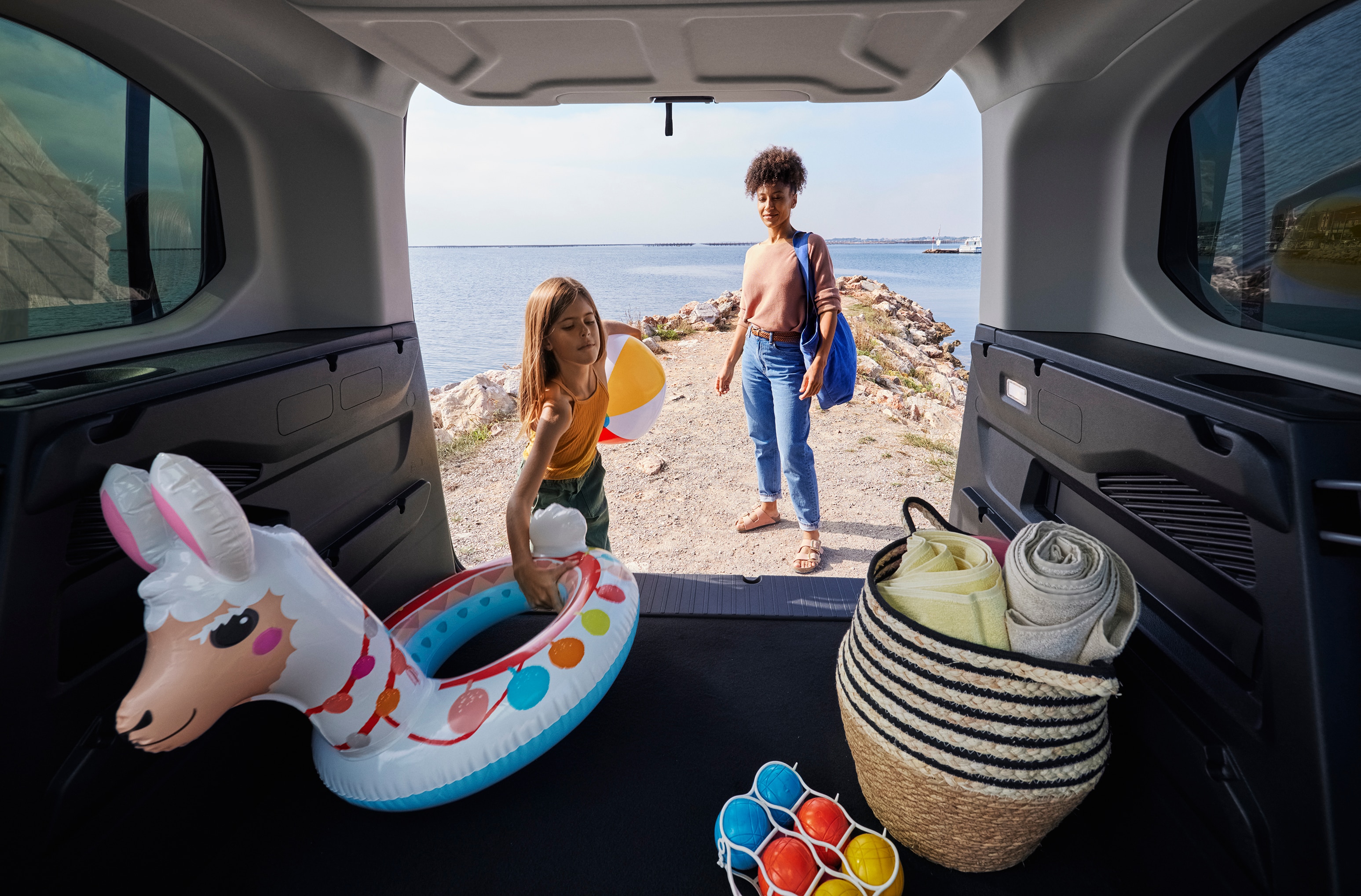 ë-Berlingo view from trunk