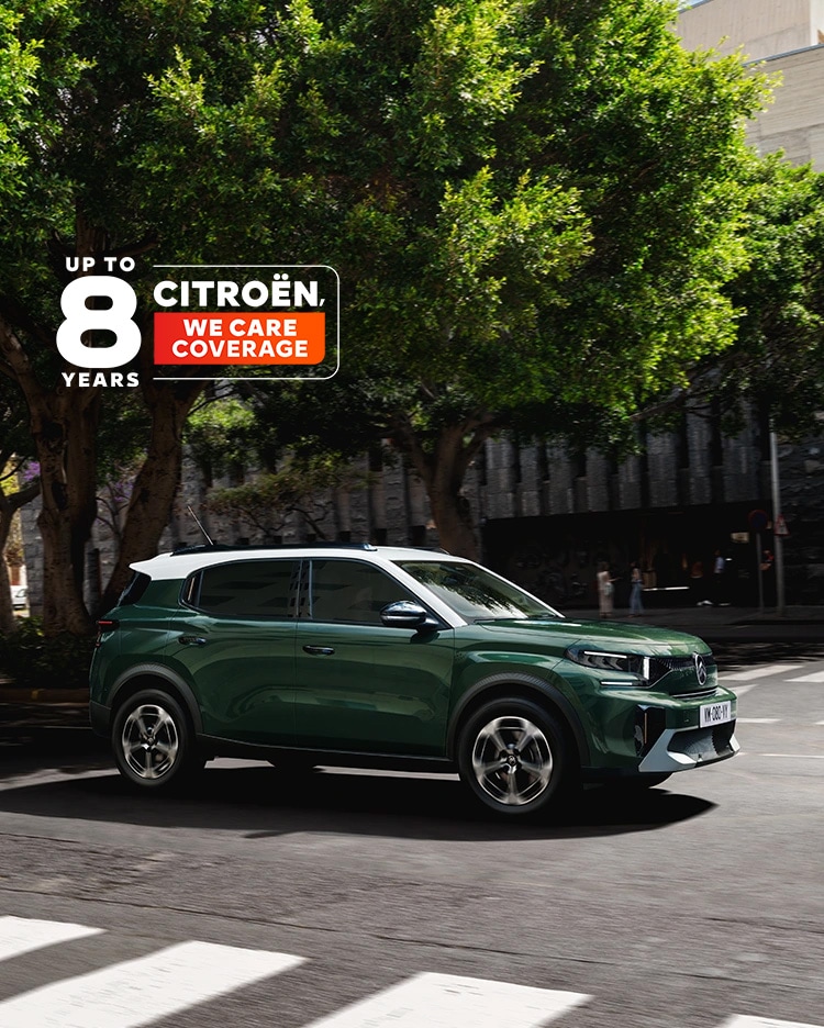 C3 Aircross parked in the city